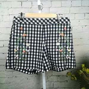 NWT For the Republic gingham embroidered shorts